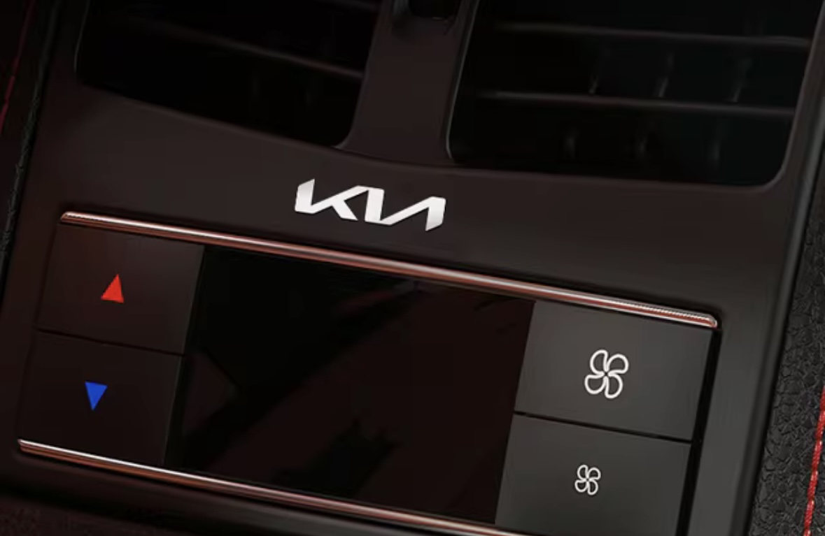 Små KIA loggor 4-pack till exteriör/interiör 5 Små KIA loggor 4-pack till exteriör/interiör - Bild 5